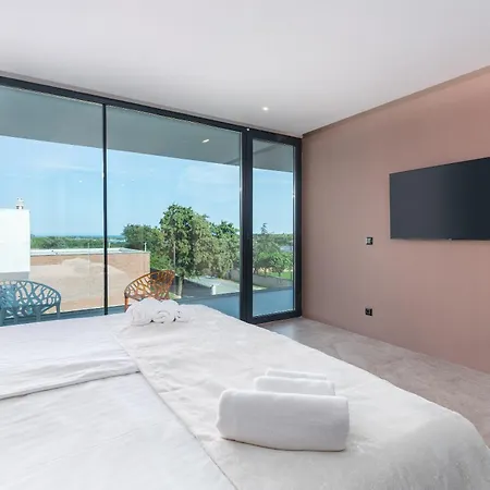 Villa Grande Arche *