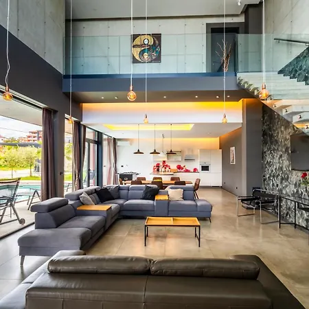 Grande Arche Villa Ližnjan