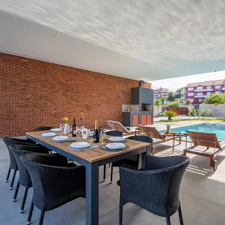 Willa Grande Arche *